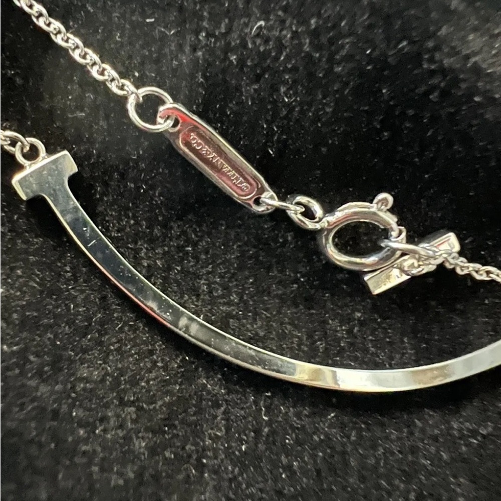 Authentic Tiffany & Co. T Smile 18k White Gold Necklace 16"-18" - Picture 4 of 6